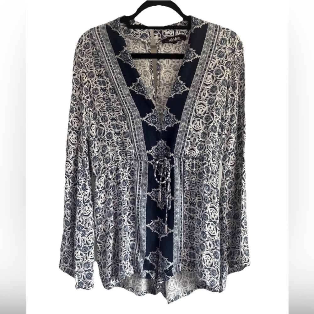 Lulus Ivory and Navy Blue Floral Print Romper Women's Size Medium Fair Condition